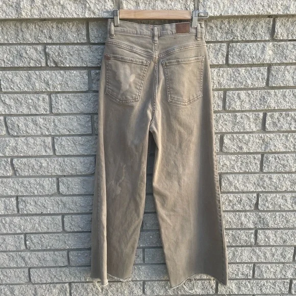 BDG Urban Outfitters High Rise Beige A Wide Leg Jeans Size 24/XS - Picture 4 of 8
